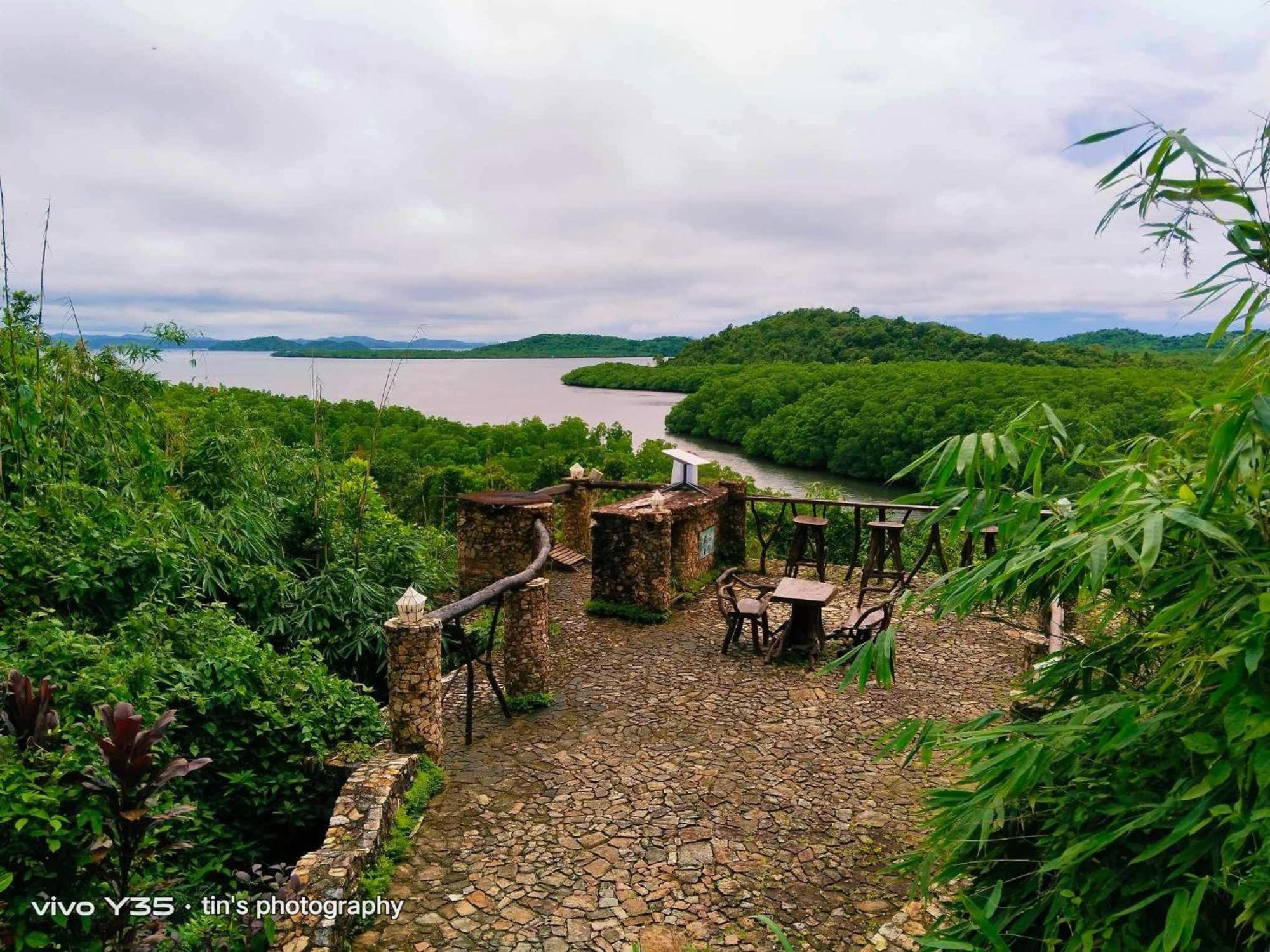 Sanctuaria Treehouses 布桑加 外观 照片